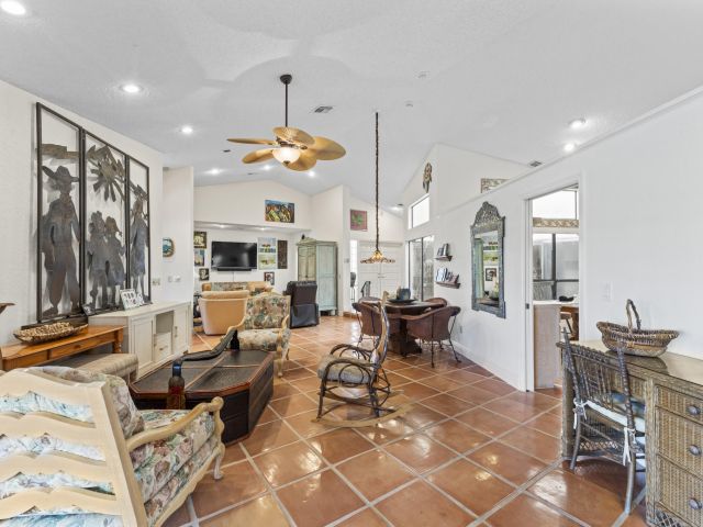 Продажа дома по адресу 22584 Esplanada Circle W - фото 6650268