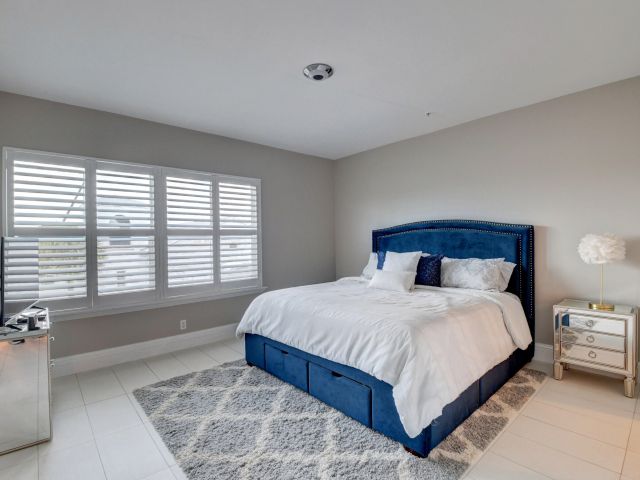 Дом в аренду по адресу 71 NW 4th Avenue - фото 6594935