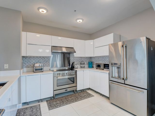 Дом в аренду по адресу 71 NW 4th Avenue - фото 6594947