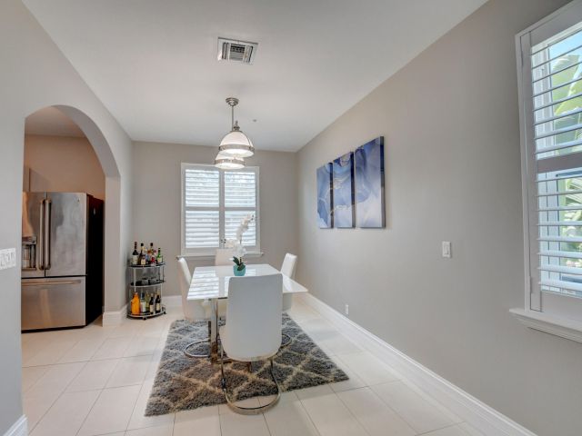 Дом в аренду по адресу 71 NW 4th Avenue - фото 6594949