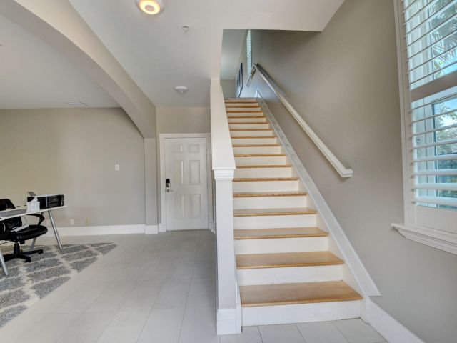 Дом в аренду по адресу 71 NW 4th Avenue - фото 6594950