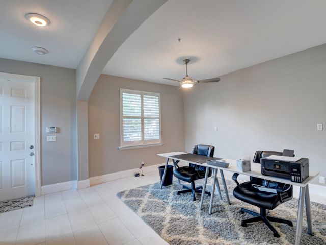 Дом в аренду по адресу 71 NW 4th Avenue - фото 6594951