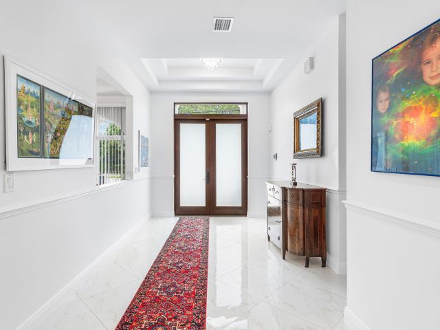 Продажа дома по адресу 951 NW 2nd Avenue - фото 6593160