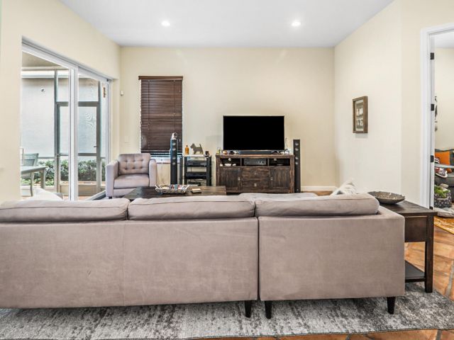 Продажа дома по адресу 8384 Heritage Club Drive - фото 6615247