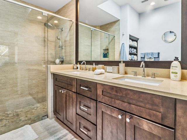 Продажа дома по адресу 8384 Heritage Club Drive - фото 6761115