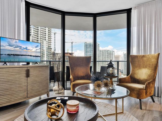 Продажа квартиры #2509 - фото 6584893