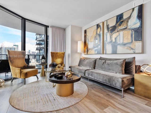 Продажа квартиры #2509 - фото 6584894