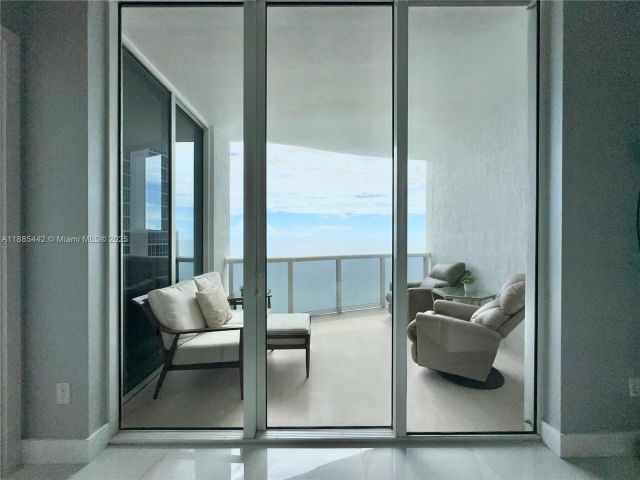 Квартира в аренду номер2406 - фото 6598437