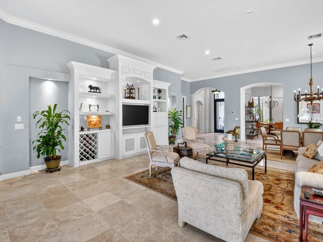 Продажа дома по адресу 7886 Villa D Este Way - фото 6594814