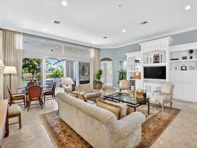 Продажа дома по адресу 7886 Villa D Este Way - фото 6594818