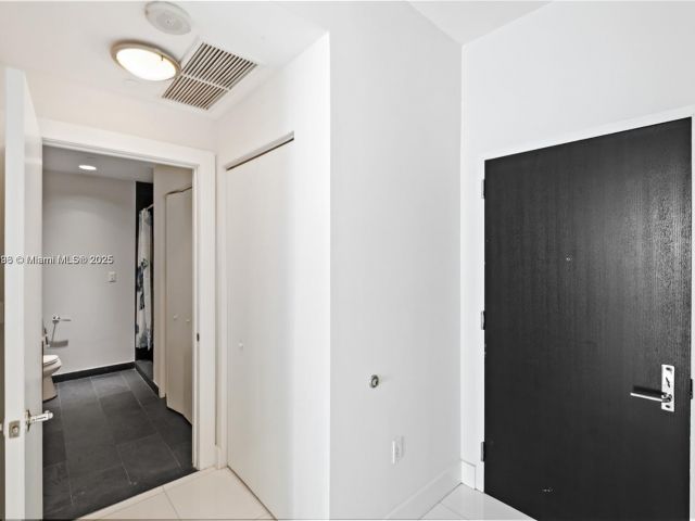 Продажа квартиры #5104 - фото 6646668