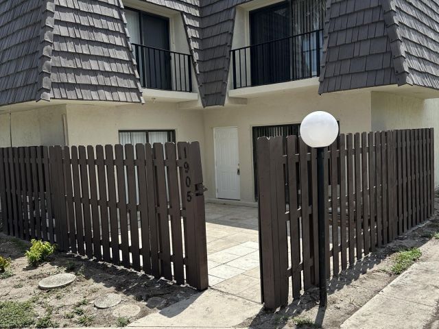 Дом в аренду по адресу 1917 N Congress Avenue - фото 6591978