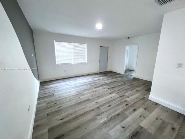 Дом в аренду по адресу 140 NW 124th St 0 - фото 7494788