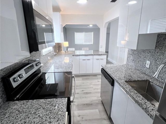 Дом в аренду по адресу 140 NW 124th St 0 - фото 7494799