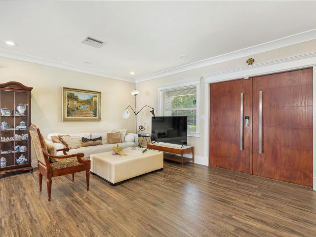 Продажа дома по адресу 3614 Poinsettia Avenue - фото 6592026