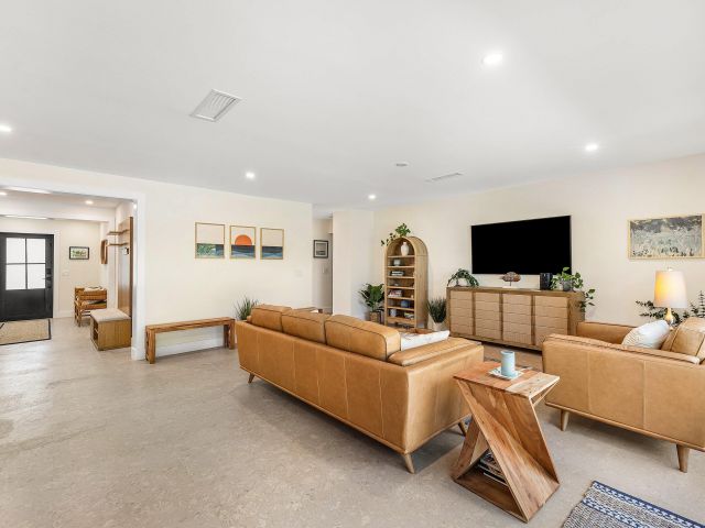 Дом в аренду по адресу 1070 Marble Way - фото 6651776