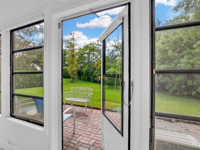 Продажа дома по адресу 7962 Cloverfield Circle - фото 6643474