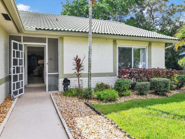 Продажа дома по адресу 7962 Cloverfield Circle - фото 6643483