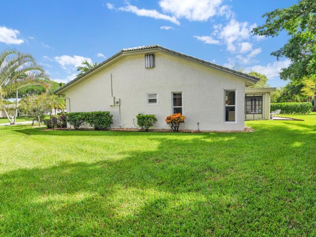 Продажа дома по адресу 7962 Cloverfield Circle - фото 6643488