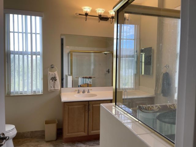 Дом в аренду по адресу 552 NW 39th Circle NW - фото 6592859