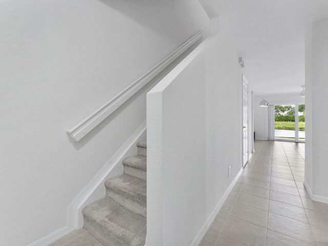 Дом в аренду по адресу 16129 Sierra Palms Drive - фото 6629420