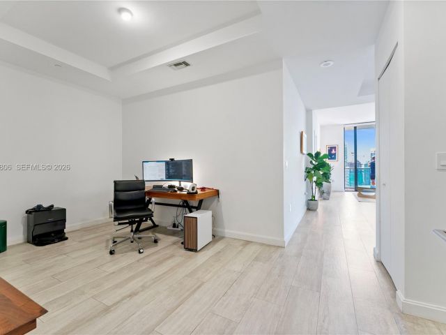 Продажа квартиры #4205 - фото 6587117