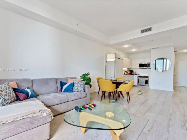 Продажа квартиры #4205 - фото 6587118