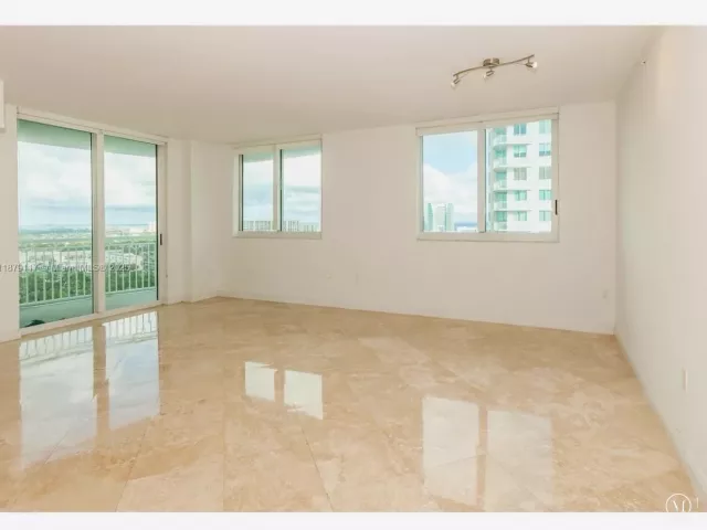 Продажа квартиры #2203W - фото 6587191