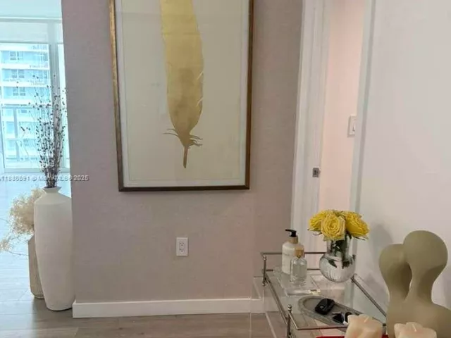 Продажа квартиры #1408 - фото 6587204