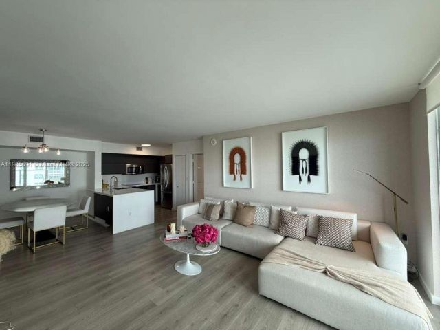 Продажа квартиры #1408 - фото 6587205