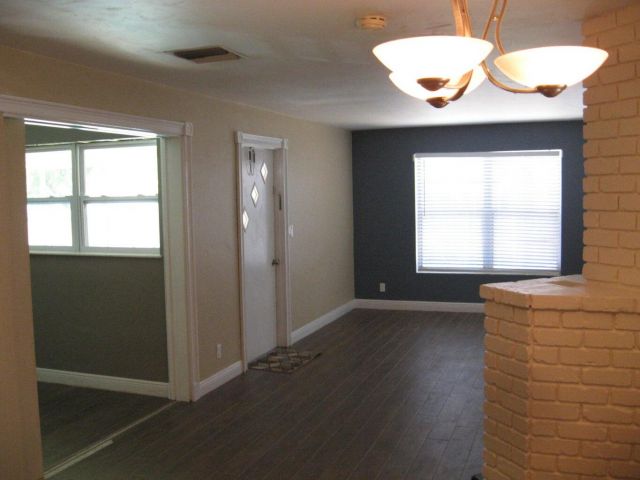 Продажа дома по адресу 1023 Andrews Road - фото 6591955