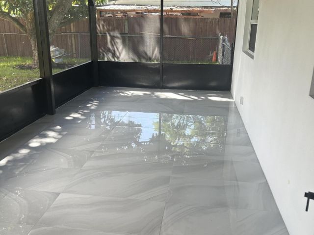 Продажа дома по адресу 4040 NE 4th. Avenue - фото 6688020