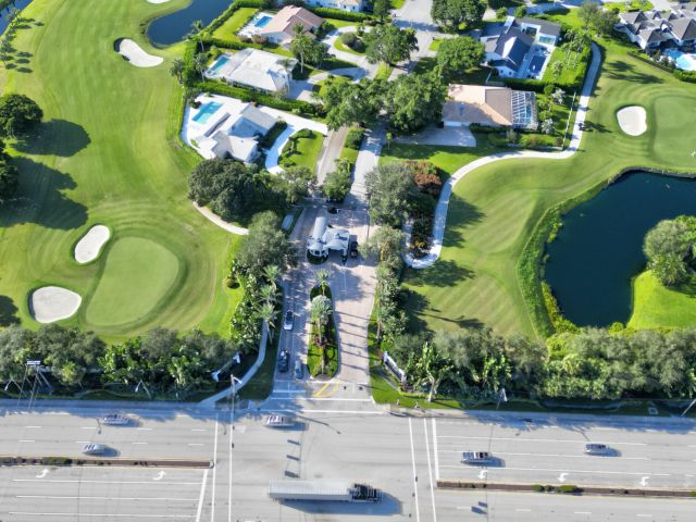 Продажа дома по адресу 634 W Lakewoode Circle - фото 6603335