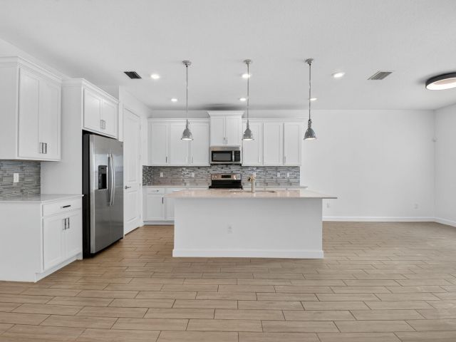 Дом в аренду по адресу 4320 Buttonwood Drive - фото 6594779