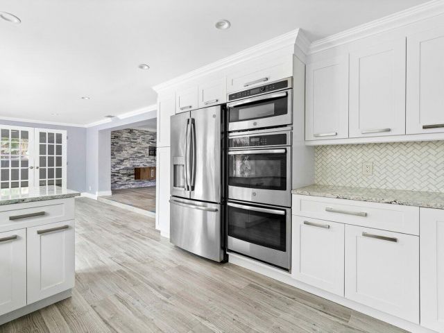 Дом в аренду по адресу 1301 SE 14 Drive - фото 6590610