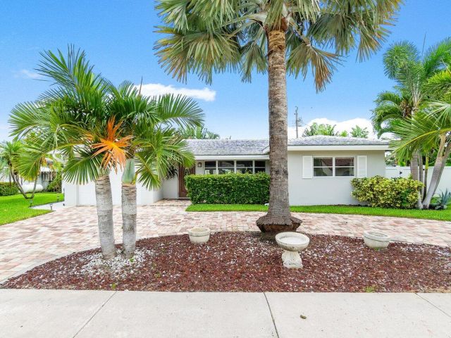 Дом в аренду по адресу 1301 SE 14 Drive - фото 6590624