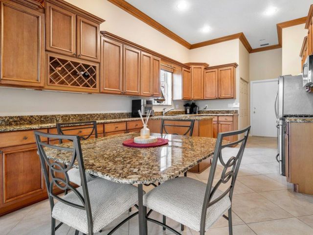 Дом в аренду по адресу 8161 Quail Meadow Way - фото 6591817