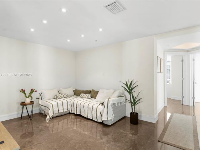 Продажа квартиры #5301 - фото 6591758