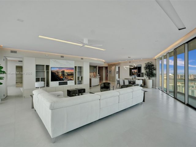 Квартира в аренду номер3000 - фото 6598211