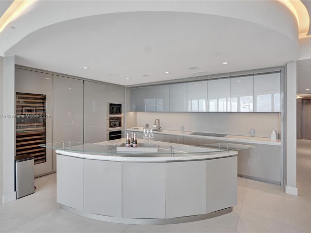 Квартира в аренду номер3000 - фото 6598216