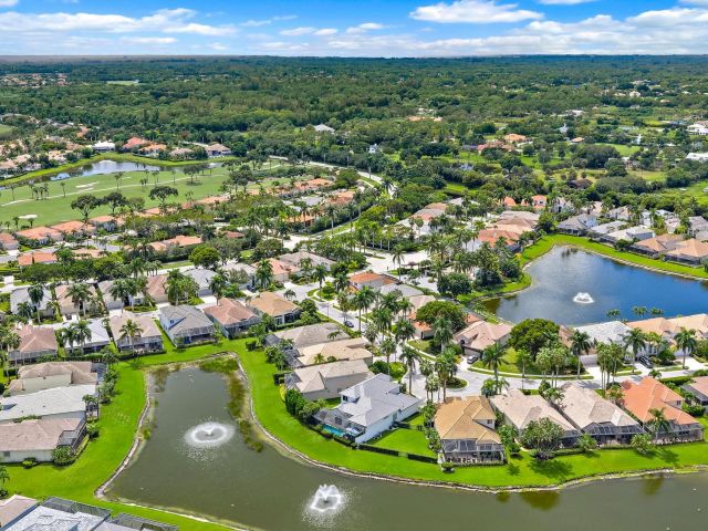 Продажа дома по адресу 10906 Grande Boulevard - фото 6596175