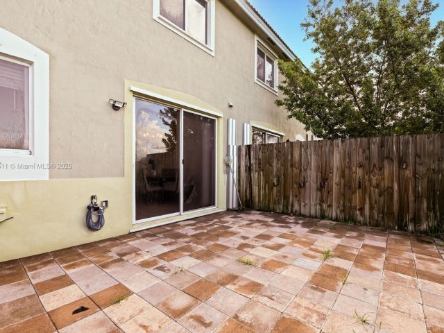 Дом в аренду по адресу 1014 SE 23rd Ave - фото 7455944