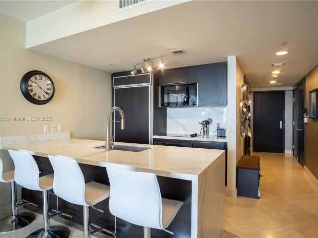 Продажа квартиры #3509 - фото 6598985