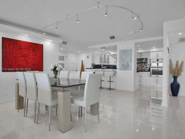 Продажа квартиры #1126 - фото 6596471