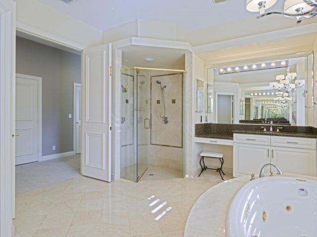 Продажа дома по адресу 8431 Egret Lakes Lane - фото 6612069