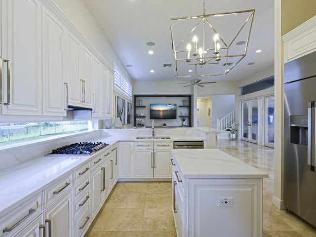 Продажа дома по адресу 8431 Egret Lakes Lane - фото 6612073