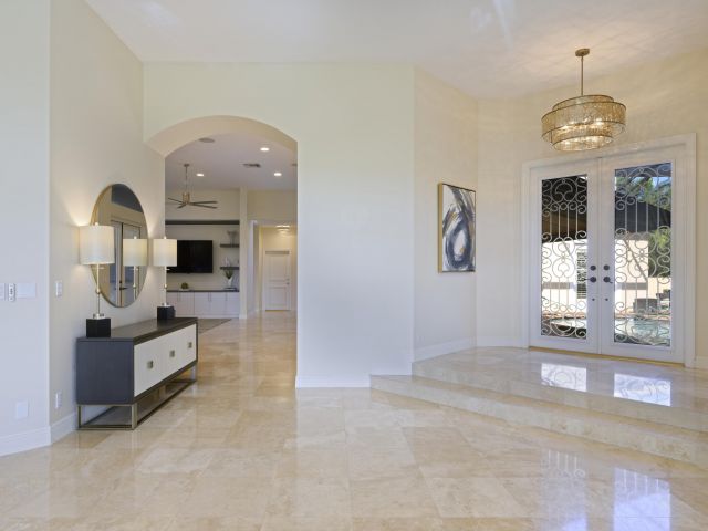 Продажа дома по адресу 8431 Egret Lakes Lane - фото 6612084