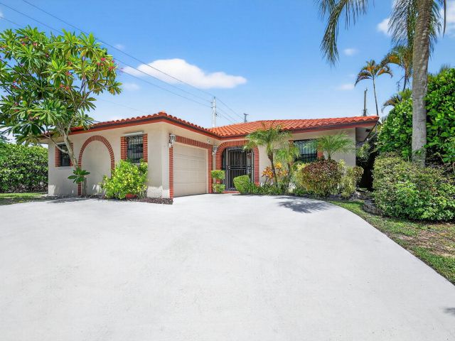 Дом в аренду по адресу 1035 Soelca Drive - фото 6591884