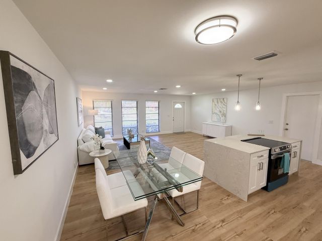 Продажа дома по адресу 14690 Country Side Ln - фото 6596187