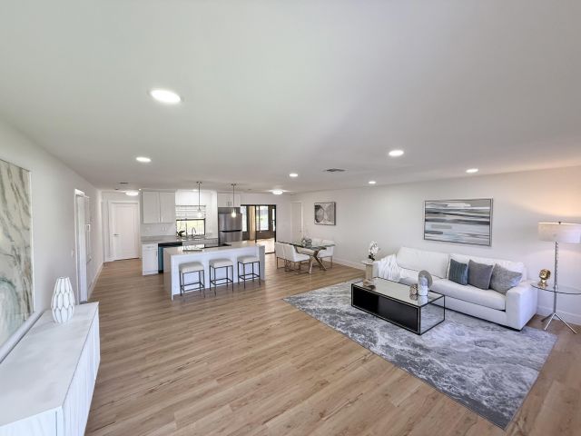 Продажа дома по адресу 14690 Country Side Ln - фото 6596189